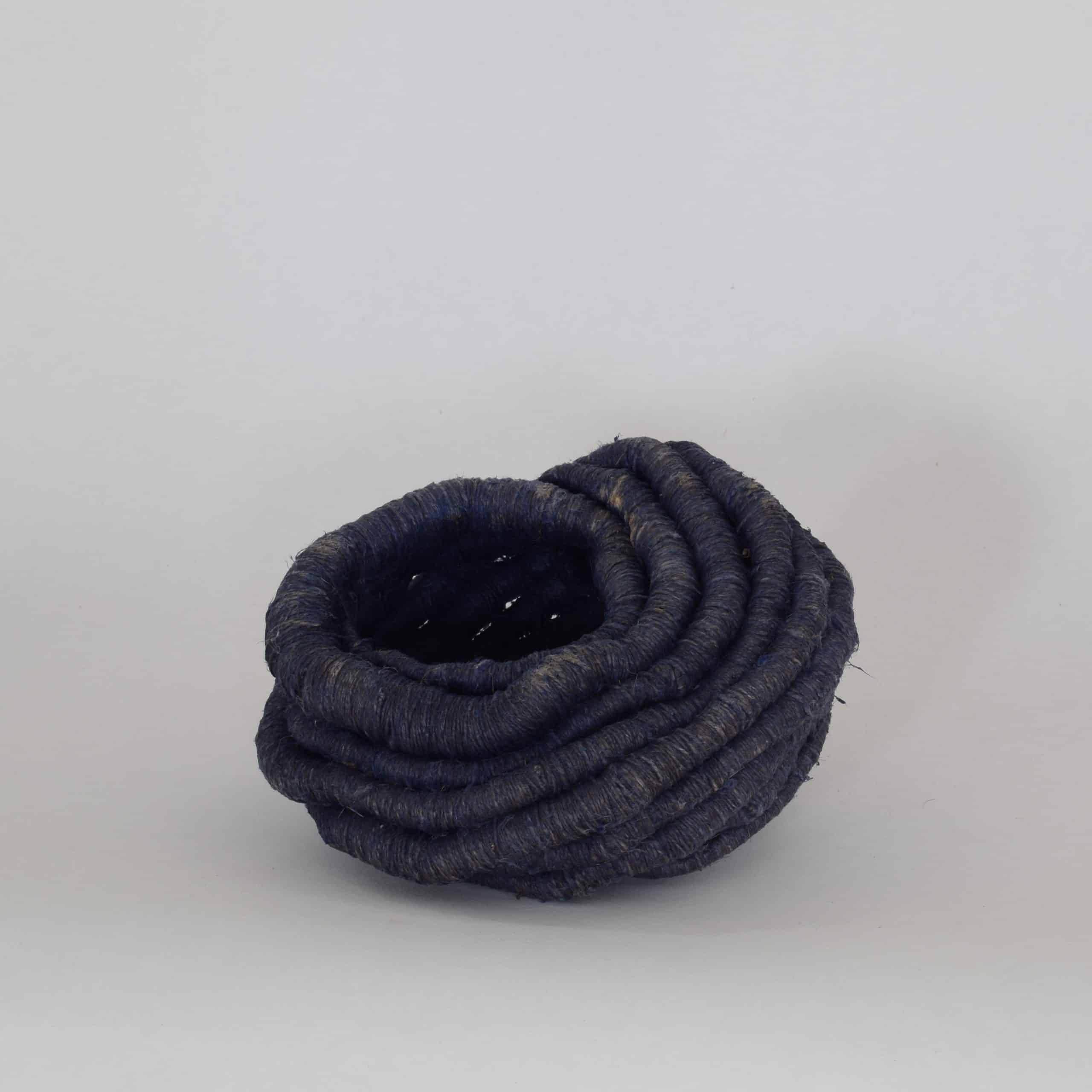 Picture of a navy blue sculpture by Aude Franjou