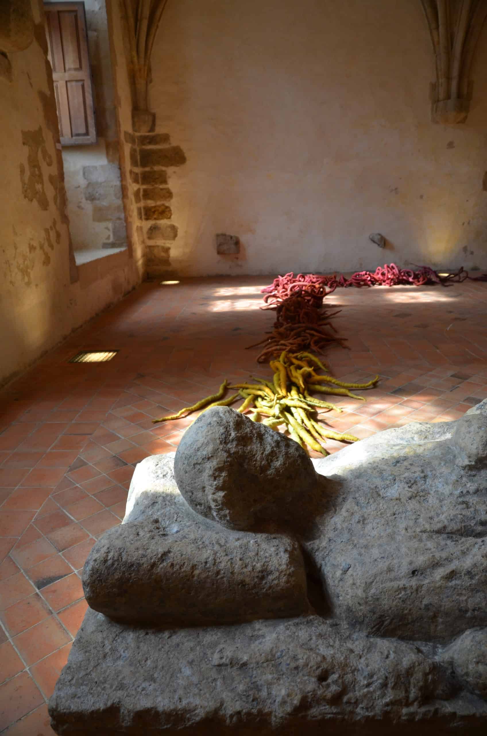 sculptures by Aude Franjou, exhibition in Chapel in Vivoin, France